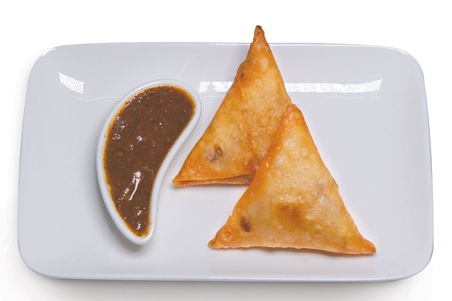 Frozen Chicken Samosas – Crispy, flavorful samosas filled with premium chicken and spices. No artificial additives, quick and easy to cook. Perfect for snacks, parties, or gatherings.
