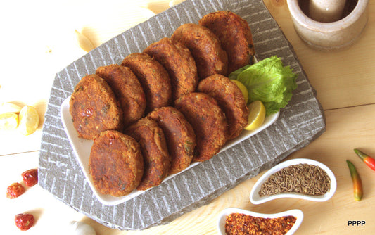 Traditional chicken and beef Shami Kebabs by Chic N Be, made with the stone grinding method and traditional spices like cumin, coriander, and garam masala. Perfectly crispy on the outside, juicy on the inside, and ready to enjoy.